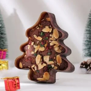 Festive Christmas Tree Plum Cake 2