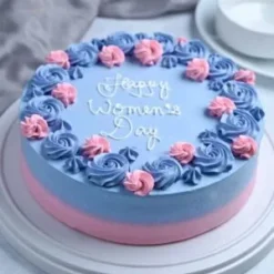 veloura berry delight cake with fresh berry flavor and creamy layers