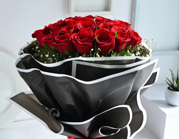 24 Red Roses Bouquet (Two Dozen Roses) 2