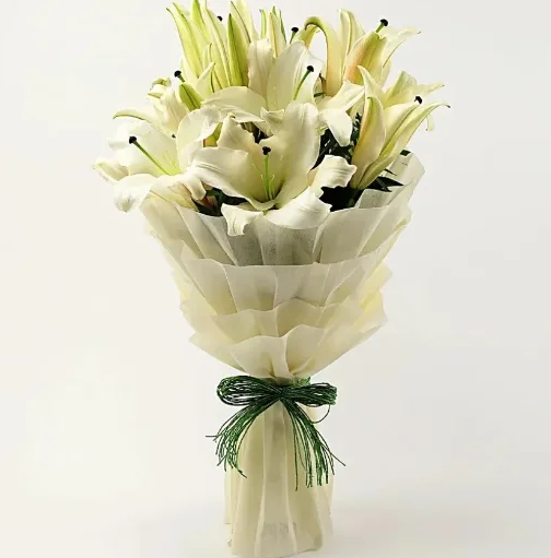 Elegant White Lily Luxe Bouquet 3