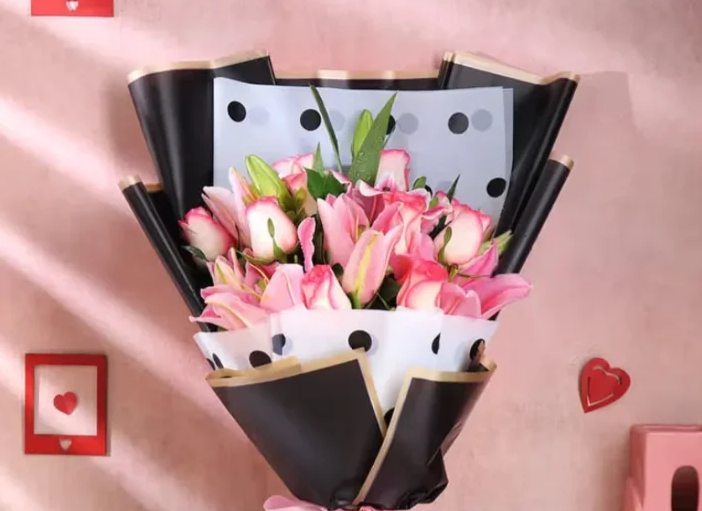 Lily Harmony Elegance Bouquet 1