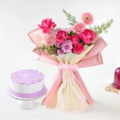 Love Bloom Cake Delight – Fresh Cream Cake with Flower Bouquet