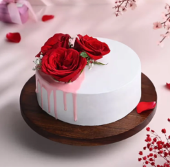 Rose love cake for birthday and anniversary celebration