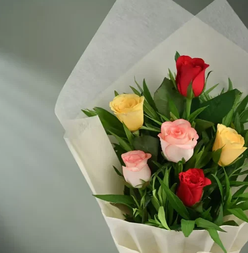 Velvet Love Rose Bouquet 1