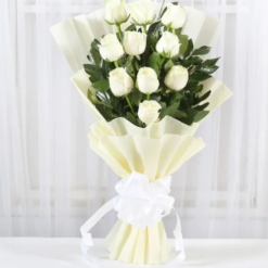 White rose bouquet for romantic gift and anniversary